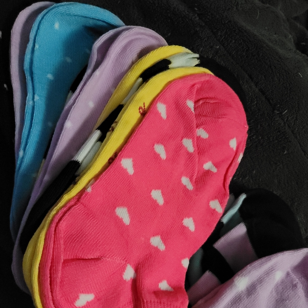 20 Pairs of Girls Socks Anklets NWT